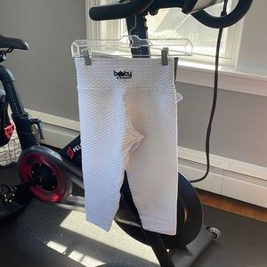 White Booty by Brabants Croco Legging